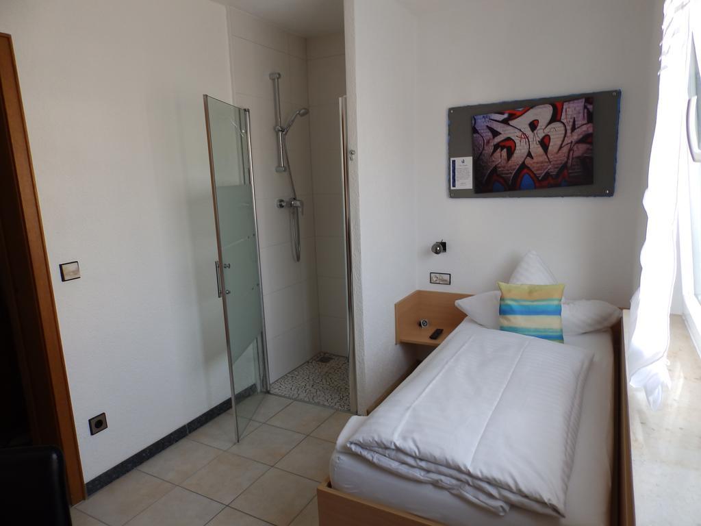 H41 Inn Hotel Garni Freiburg (Adults Only) Gundelfingen  Kültér fotó