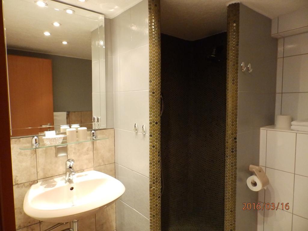 H41 Inn Hotel Garni Freiburg (Adults Only) Gundelfingen  Kültér fotó