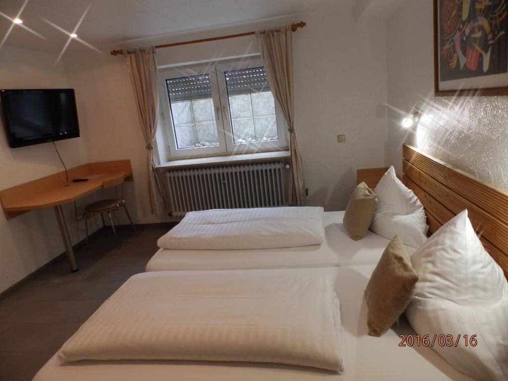 H41 Inn Hotel Garni Freiburg (Adults Only) Gundelfingen  Kültér fotó