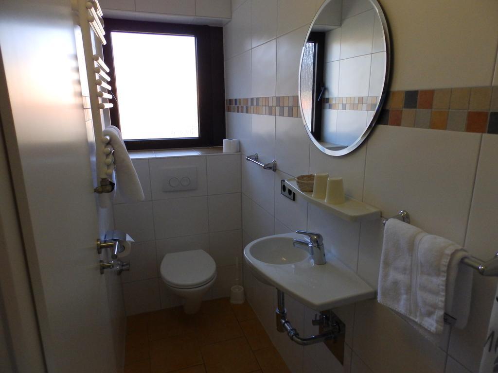 H41 Inn Hotel Garni Freiburg (Adults Only) Gundelfingen  Kültér fotó