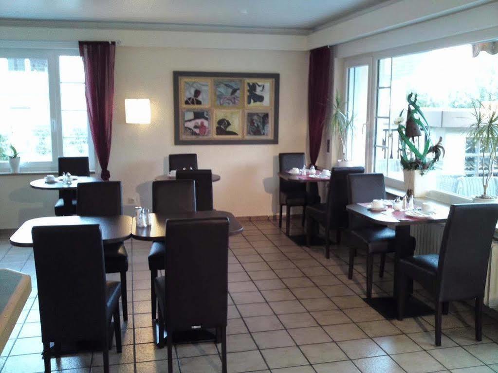 H41 Inn Hotel Garni Freiburg (Adults Only) Gundelfingen  Kültér fotó