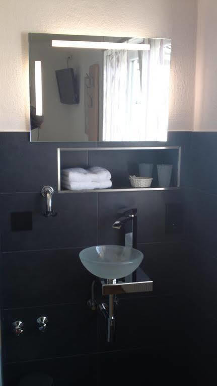 H41 Inn Hotel Garni Freiburg (Adults Only) Gundelfingen  Kültér fotó