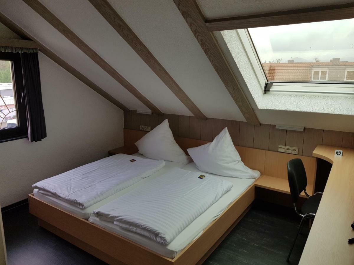 H41 Inn Hotel Garni Freiburg (Adults Only) Gundelfingen  Kültér fotó